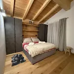 Maison Ginclo' * 阿亚斯